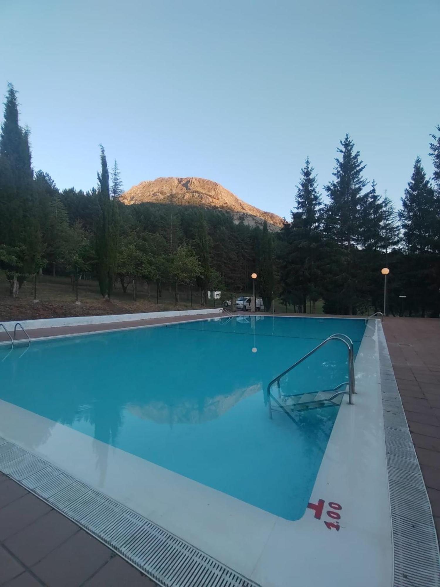 Kyomu Resort Hostel Velilla del Rio Carrion Zewnętrze zdjęcie